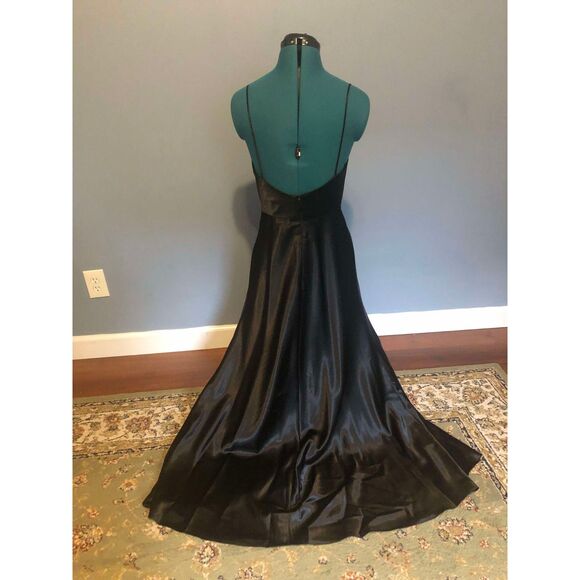 Jenny Yoo Black Satin Crepe Dina Dress, size 8 - Picture 7 of 11